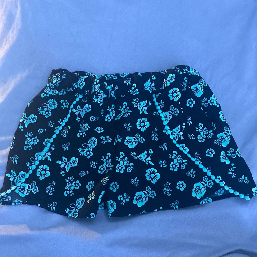 Black flowered pattern shorts